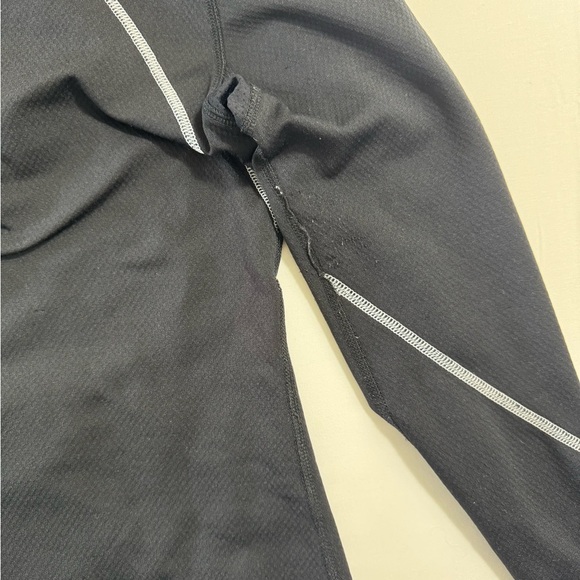 Lululemon Black Hoodie Size 6 Reflective Trim Outdoor Running Active - Picture 3 of 10